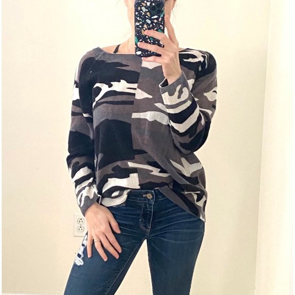 EUC Skull Cashmere Scout Camo Black White Tan Brown 100% Cashmere Sweater Sz XS - Picture 3 of 6